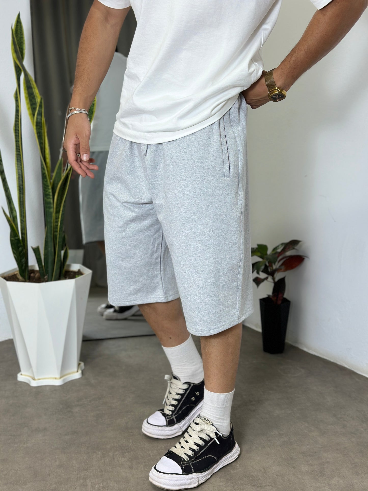 Wide Short Oversized
